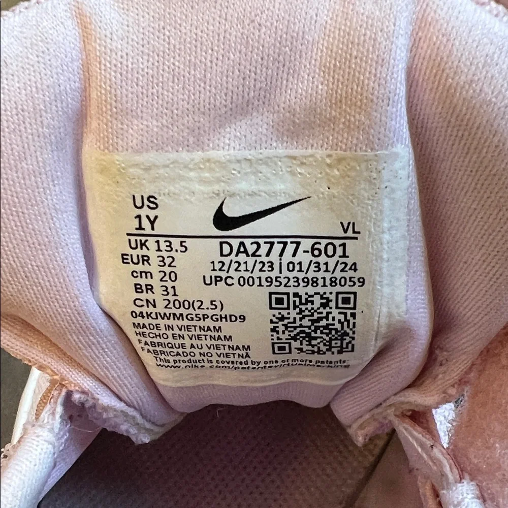 Nike Light‎ Pink Running Shoes